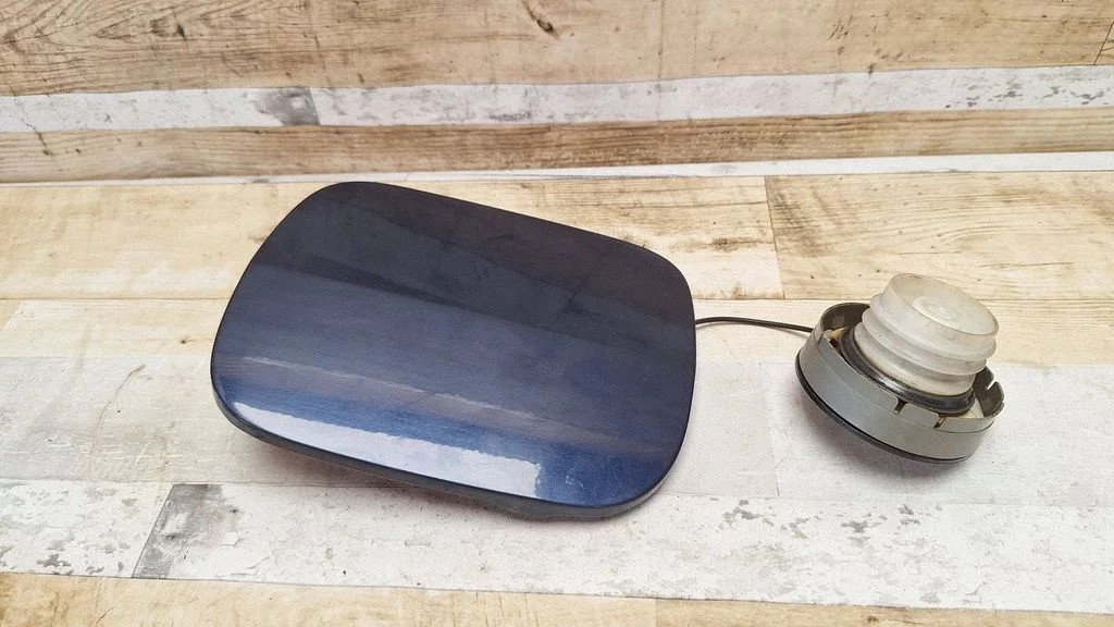 Fuel tank cap – Toyota Avensis T250 (2003-2006)