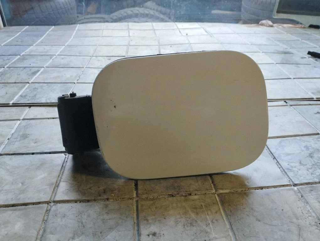 Fuel tank cap – Renault Megane II (2006-2008)