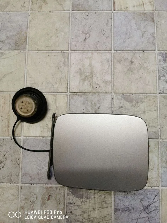 Fuel tank cap – Nissan Primera (2002-2007)