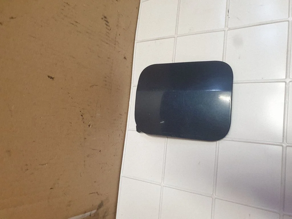 Fuel tank cap 893809905B