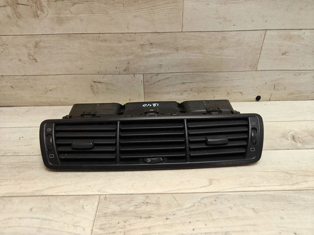 Dash center air vent grill 1484107077