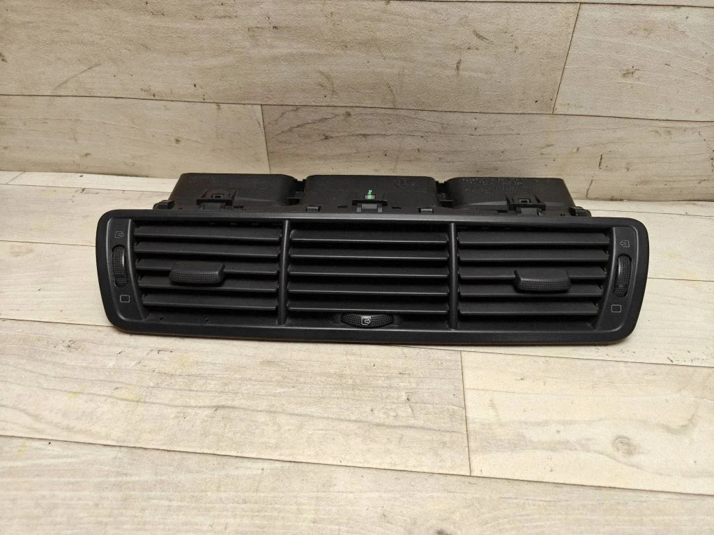 Dash center air vent grill 1484107077