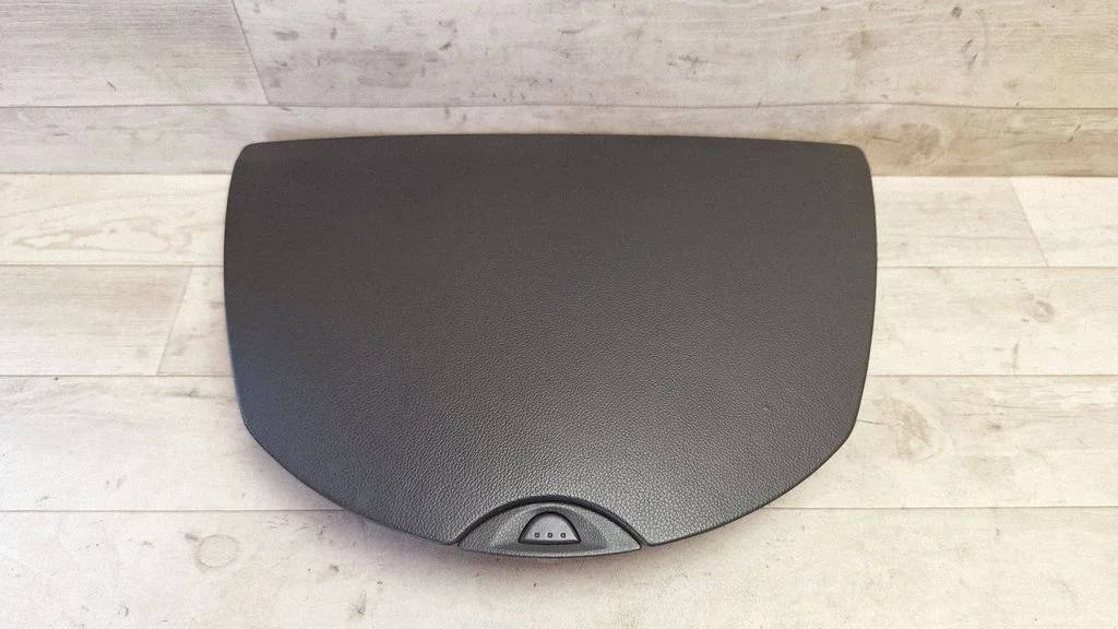 Glove box GN29100480