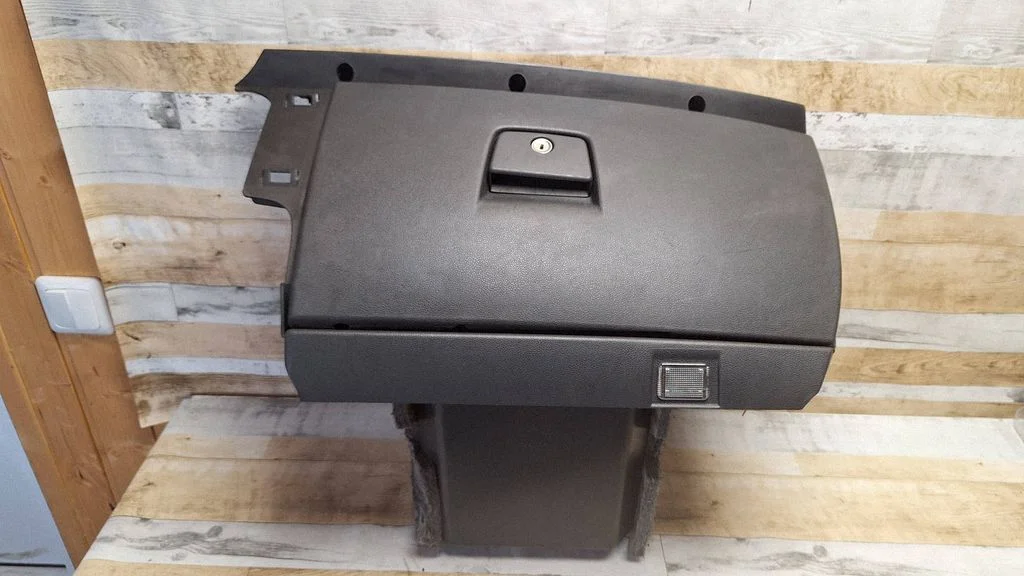 Glove box 8626141