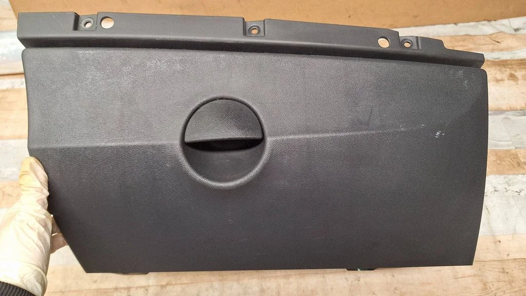 Glove box 1096497X