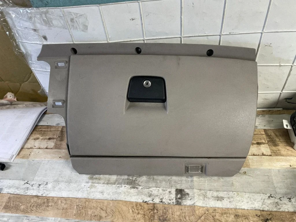 Glove box 8626141