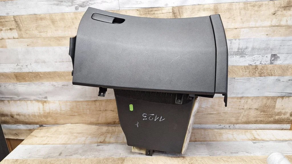 Glove box – Honda Civic (2006-2011)