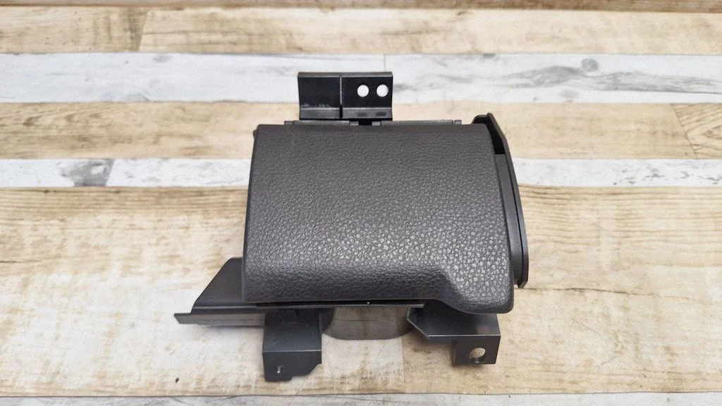 Glove box 68430EQ000