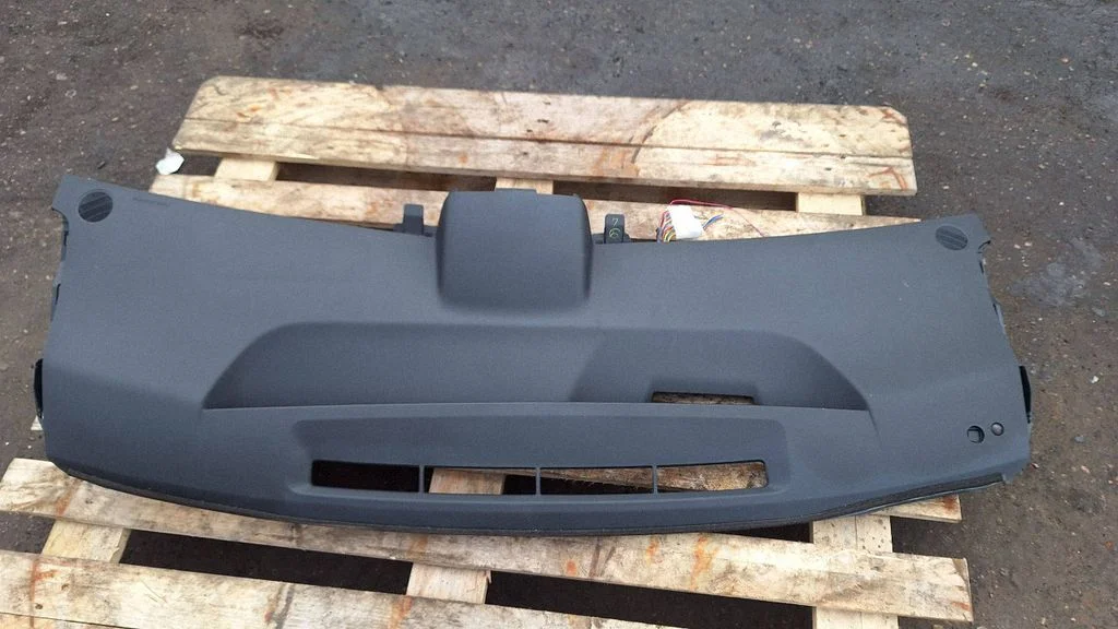 Dashboard – Toyota Prius (NHW20) (2003-2009)