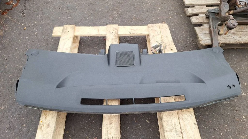Dashboard – Toyota Prius (NHW20) (2003-2009)