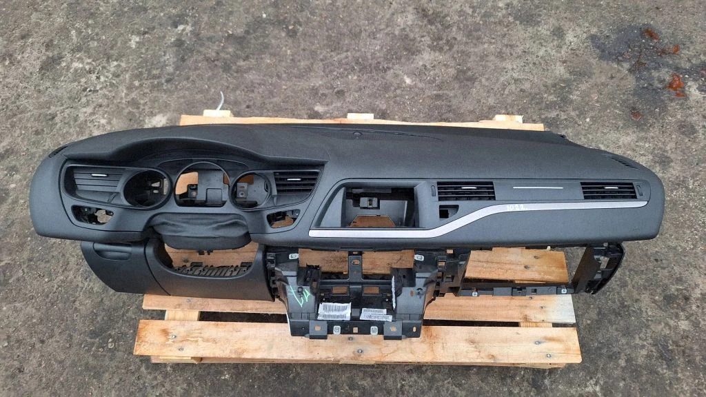 Dashboard 9682190980