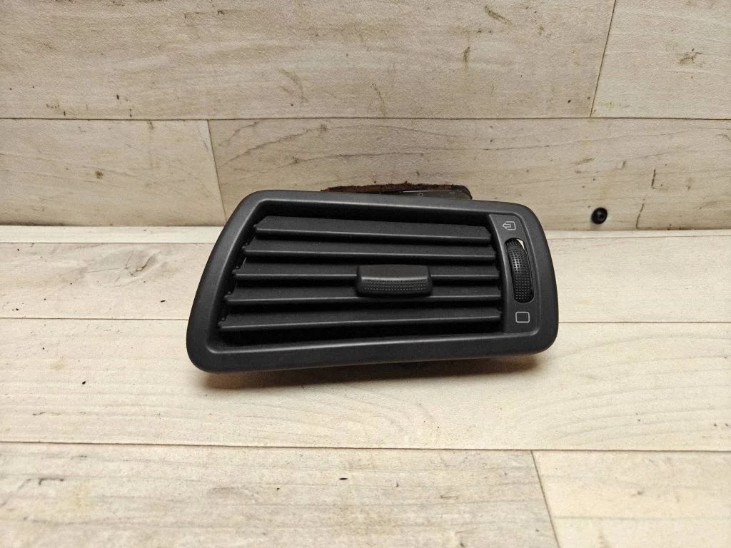 Dashboard side air vent grill/cover trim 1484108077