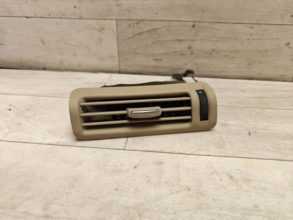 Dashboard side air vent grill/cover trim 4F0819383A