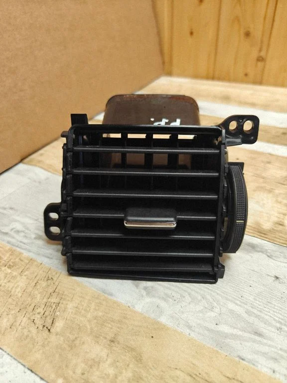 Dashboard side air vent grill/cover trim 9474