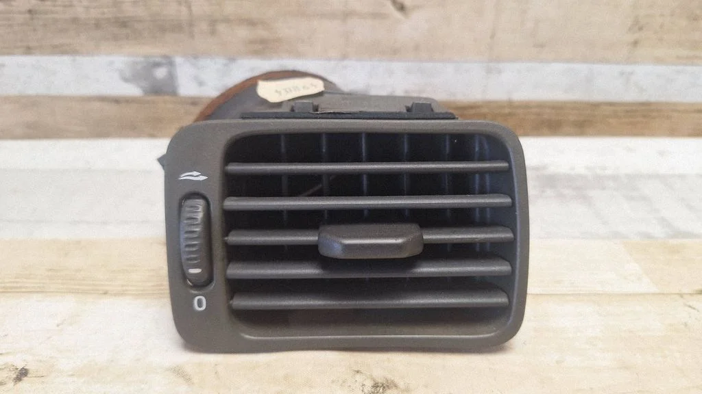 Dashboard side air vent grill/cover trim 130082002