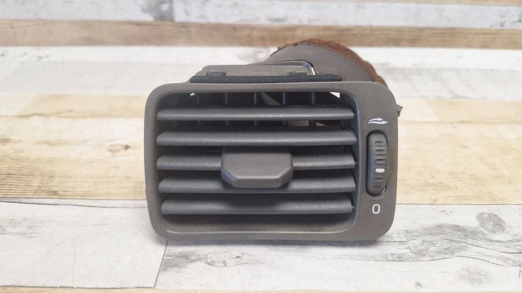 Dashboard side air vent grill/cover trim 130082001