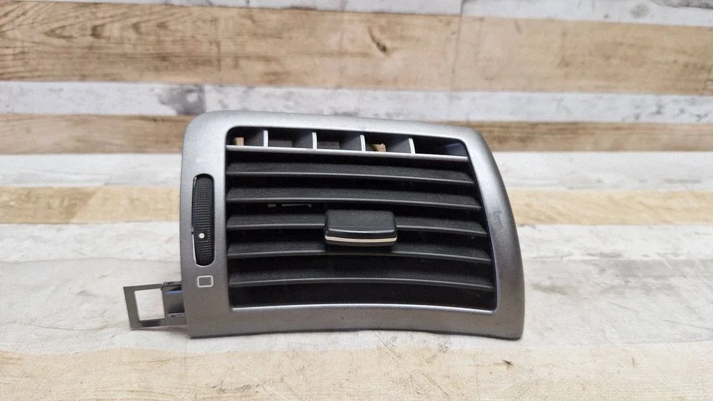 Dashboard side air vent grill/cover trim 9644589377