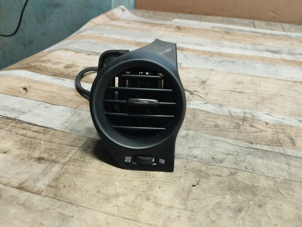 Dashboard side air vent grill/cover trim 5566053041