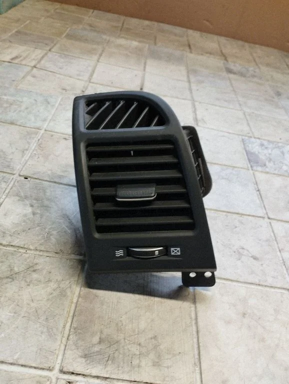 Dashboard side air vent grill/cover trim 974902B900