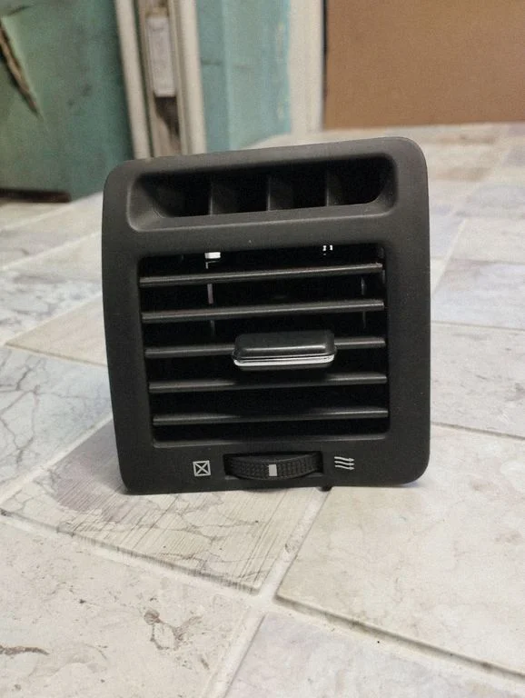 Dashboard side air vent grill/cover trim 5566013020
