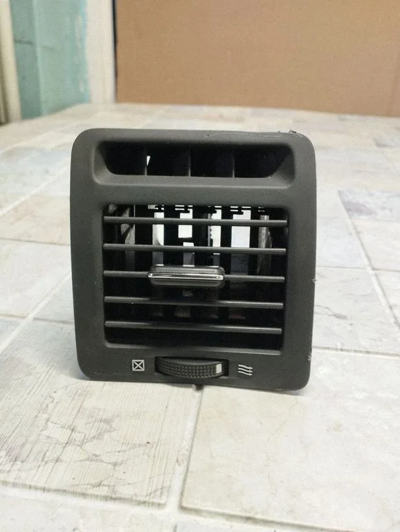 Dashboard side air vent grill/cover trim 5566013020