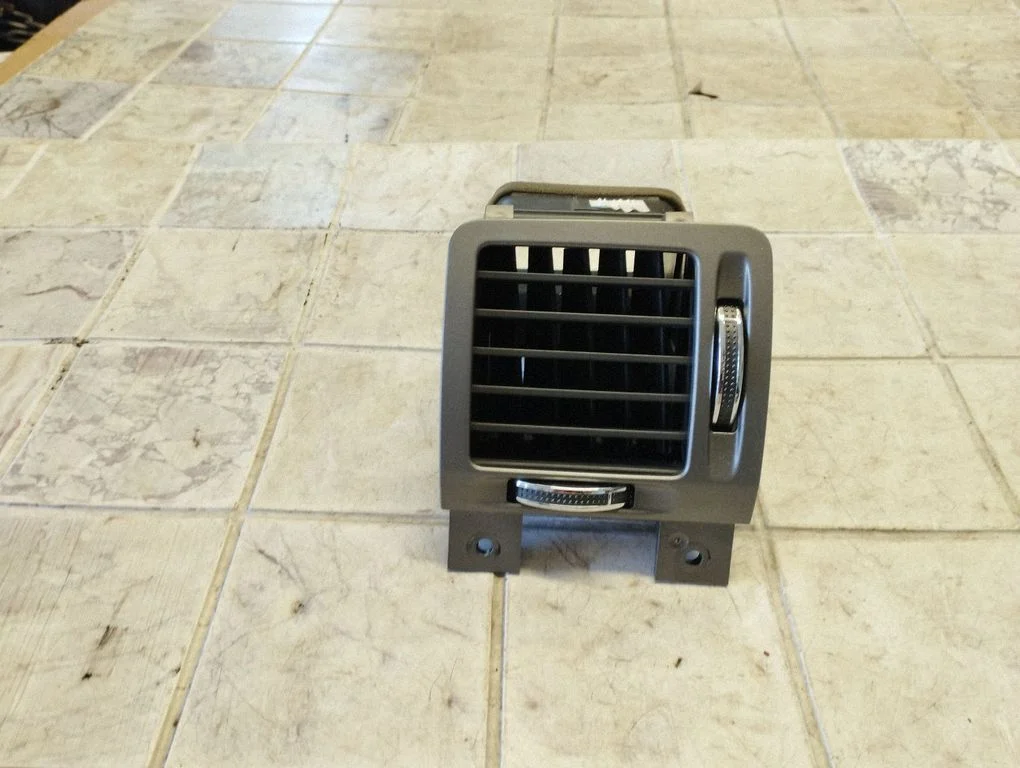 Dashboard side air vent grill/cover trim 230635620