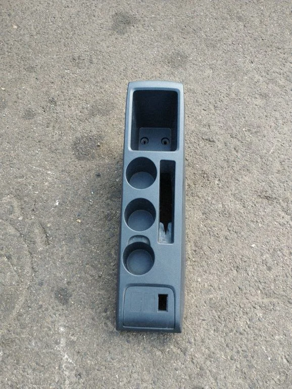 Keskkonsool 589110F010