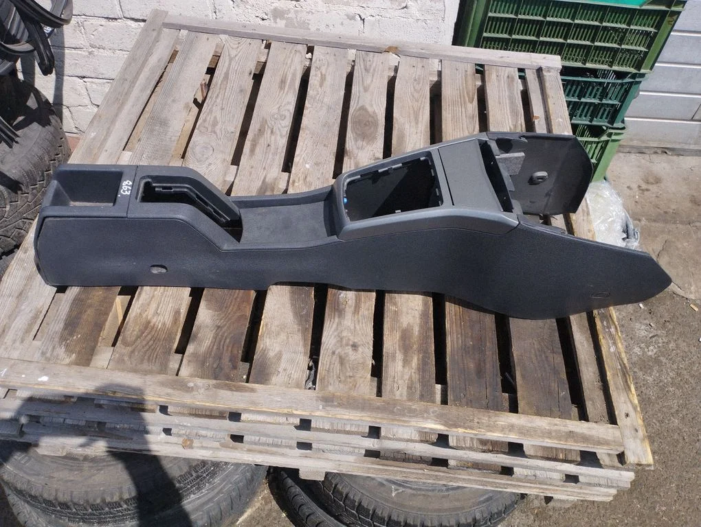 Keskkonsool – Opel Astra H (2004-2012)