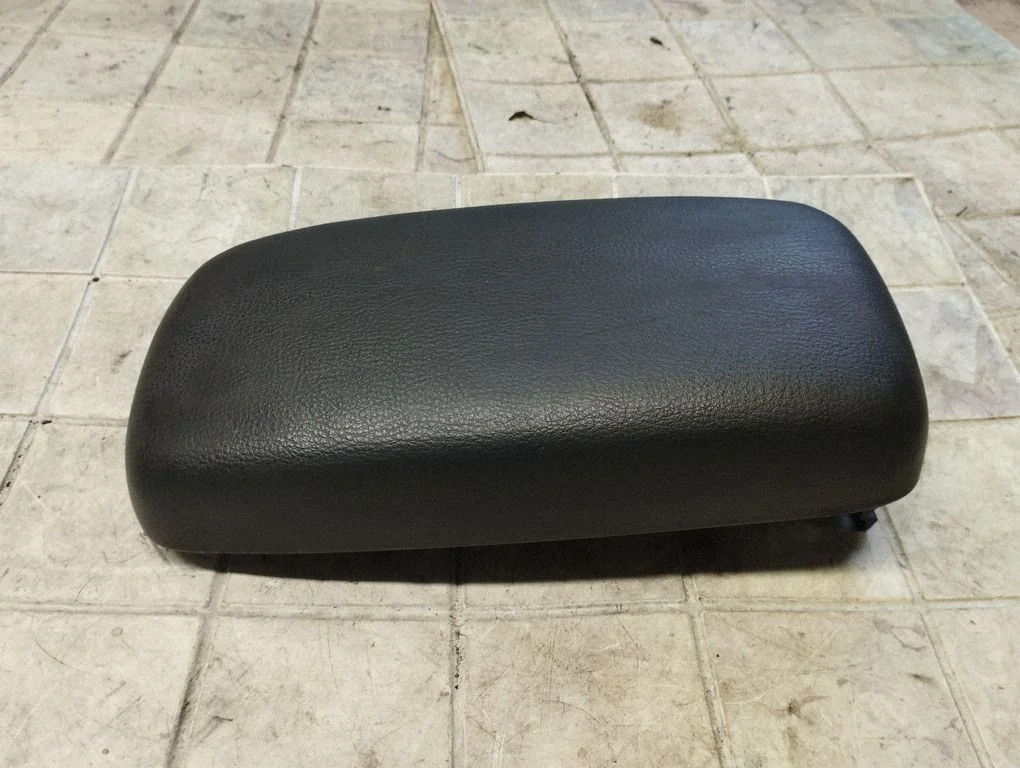 Armrest – Mazda 6 (2002-2008)