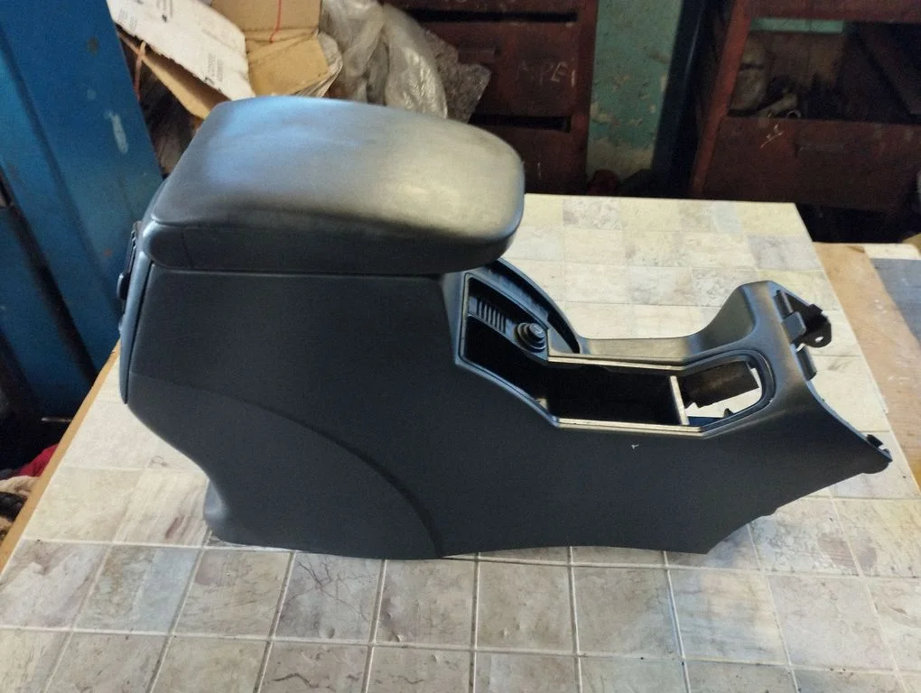 Armrest – Fiat Croma (2006-2016)