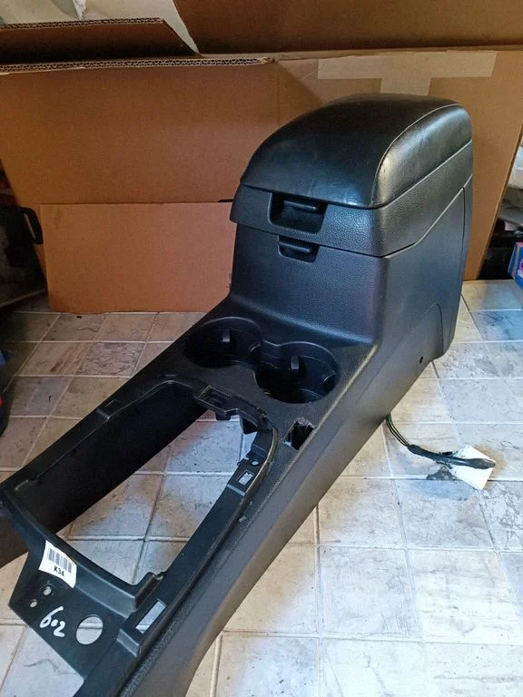 Armrest – Hyundai Santa Fe (2006-2012)
