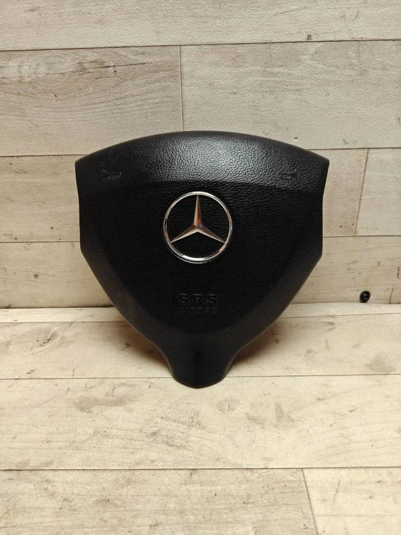 Steering wheel airbag