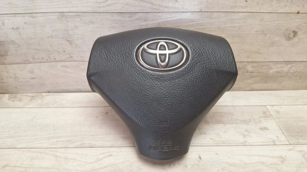 Steering wheel airbag