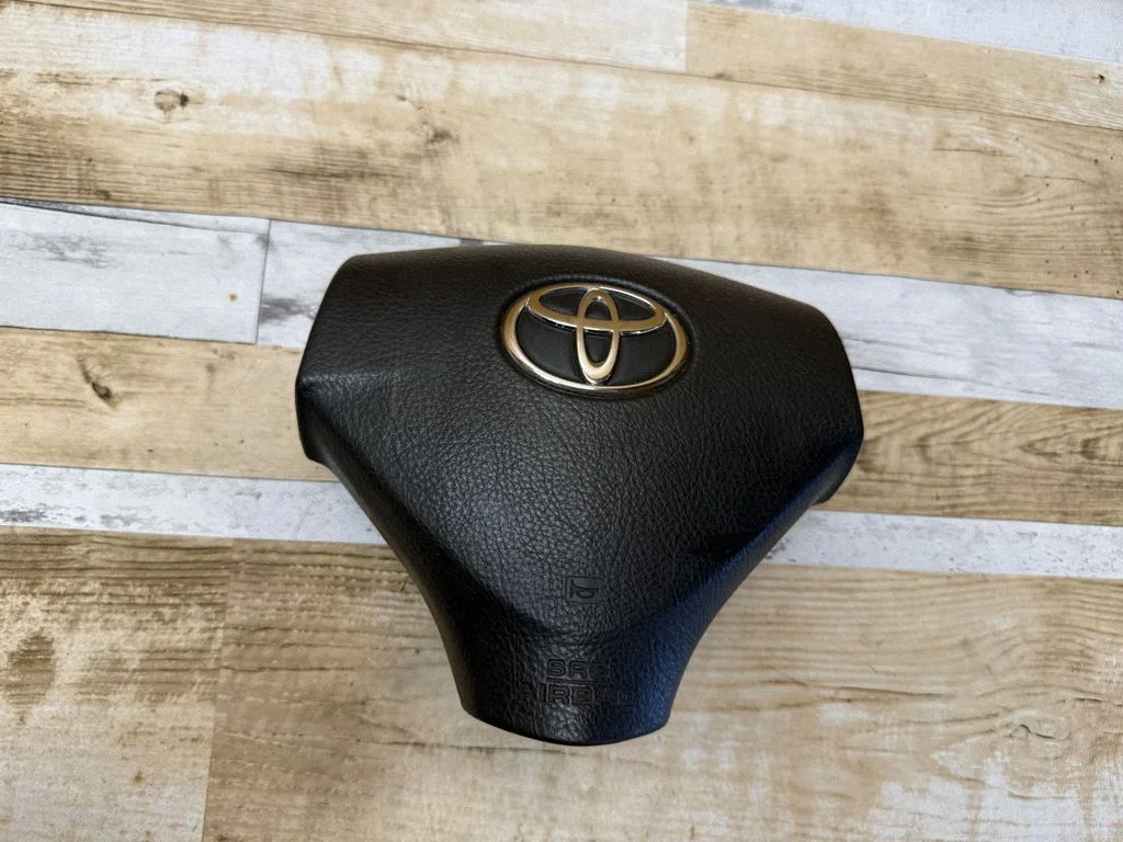 Steering wheel airbag – Toyota Corolla Verso AR10 (2004-2009)
