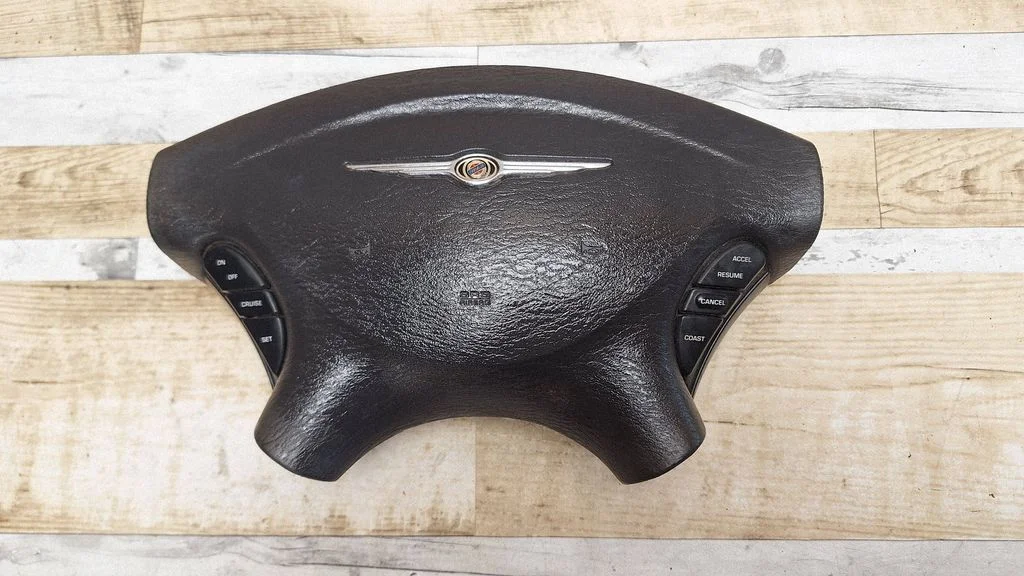Steering wheel airbag – Chrysler Voyager (2004-2007)
