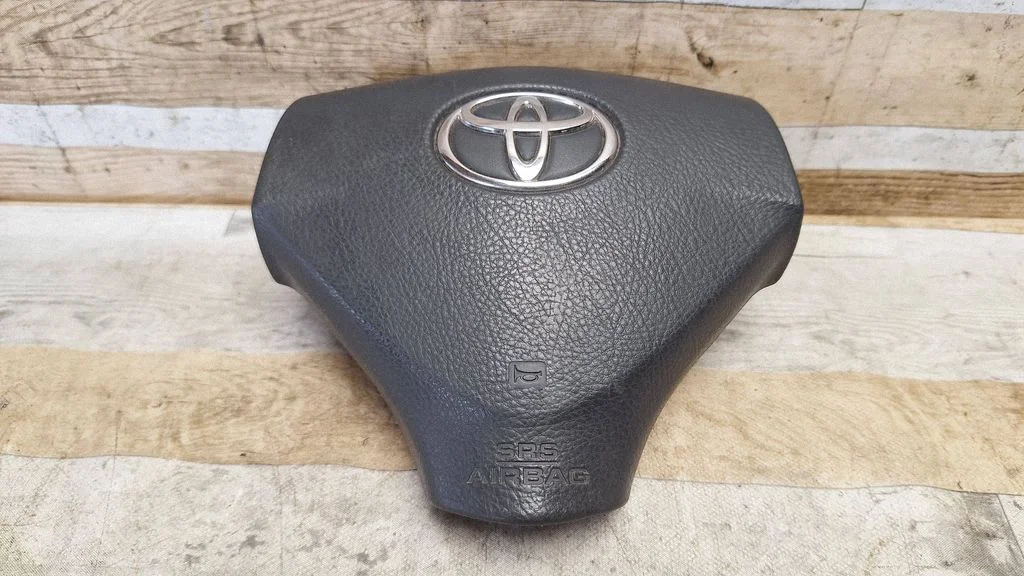 Steering wheel airbag – Toyota Corolla Verso AR10 (2004-2009)