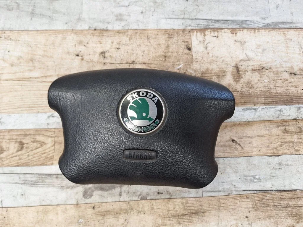 Steering wheel airbag – Skoda Octavia Mk1 (1U) (1996-2004)
