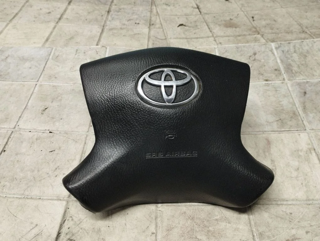 Steering wheel airbag – Toyota Avensis T250 (2003-2006)