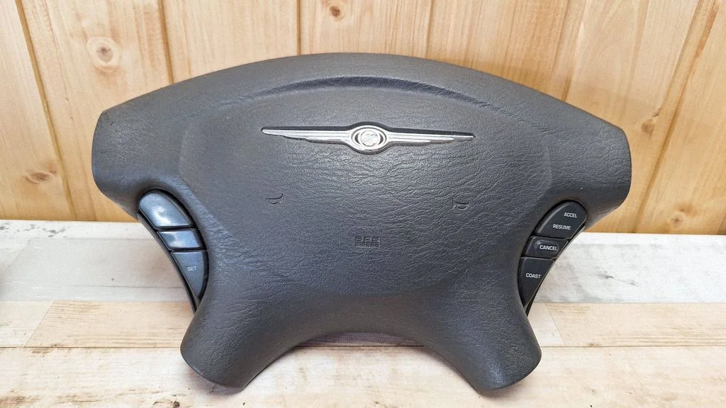 Steering wheel airbag – Chrysler Voyager (2004-2007)