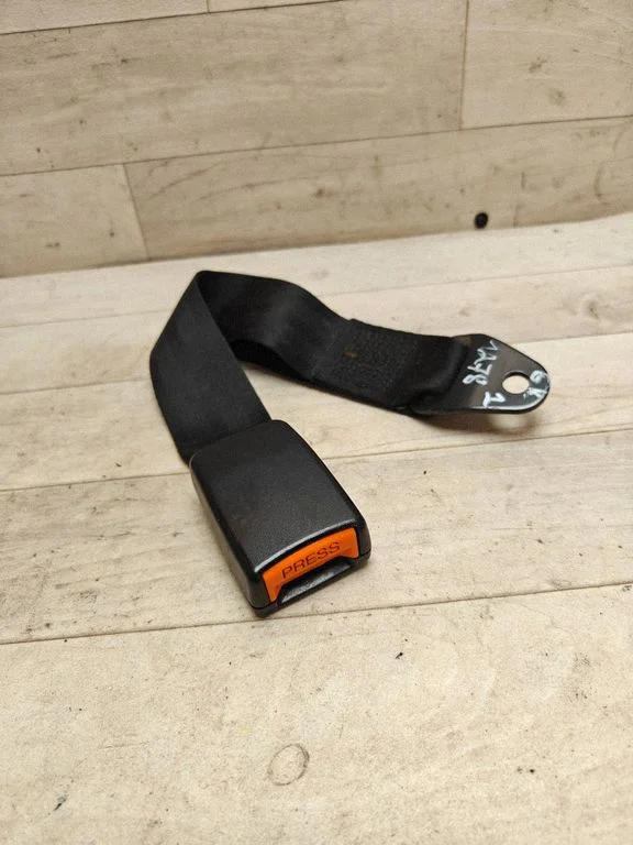 Rear seatbelt buckle 888237C310