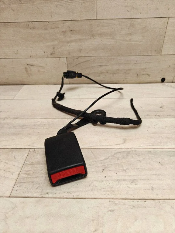 Rear seatbelt buckle 9681543777