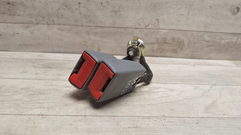 Rear seatbelt buckle – rear left