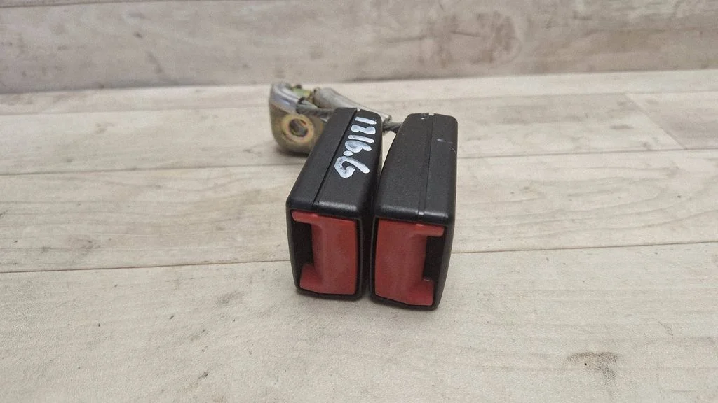 Zapięcie pasa tylne 3C0857739B