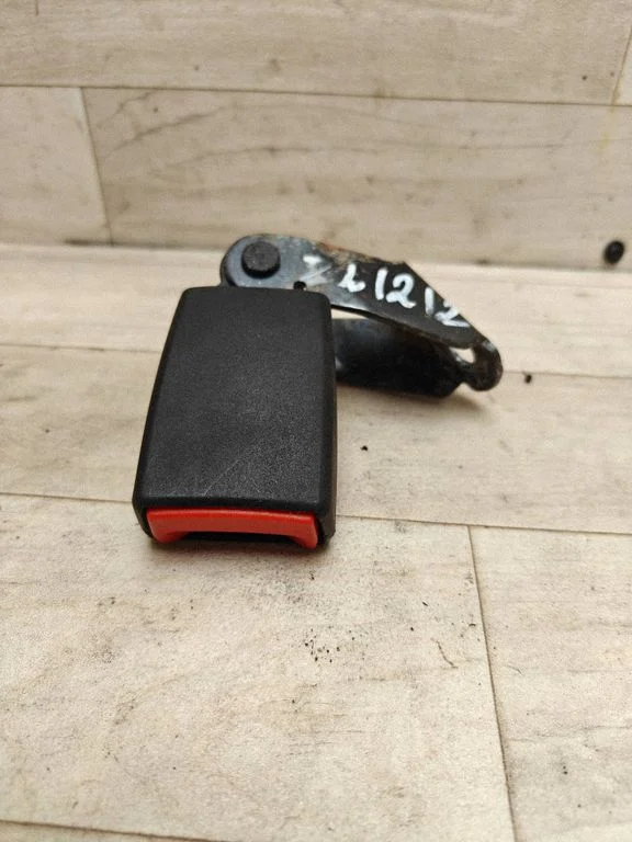 Tagumise turvavöö pannal – BMW X3 E83 (2003-2010)