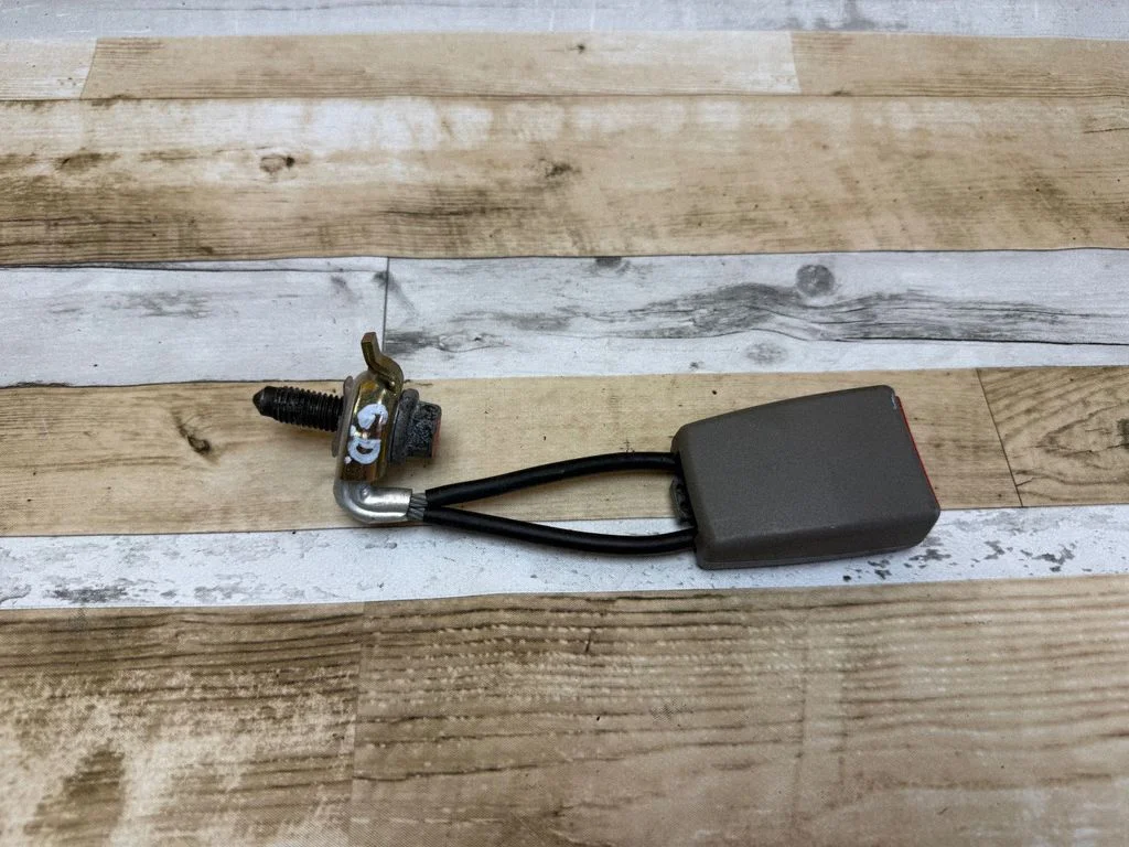 Tagumise turvavöö pannal – Citroen C5 (2001-2004)