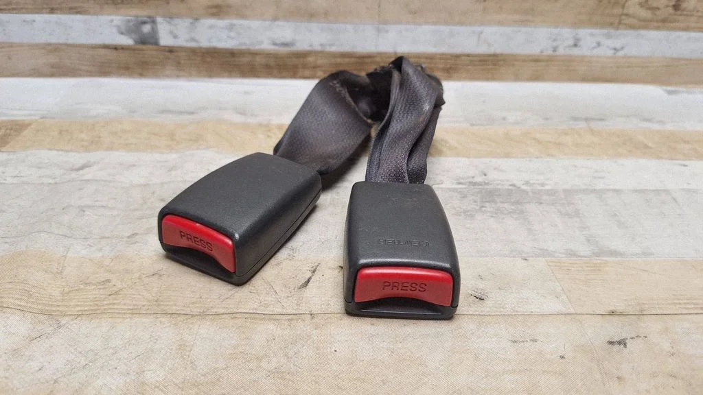 Rear seatbelt buckle – rear left