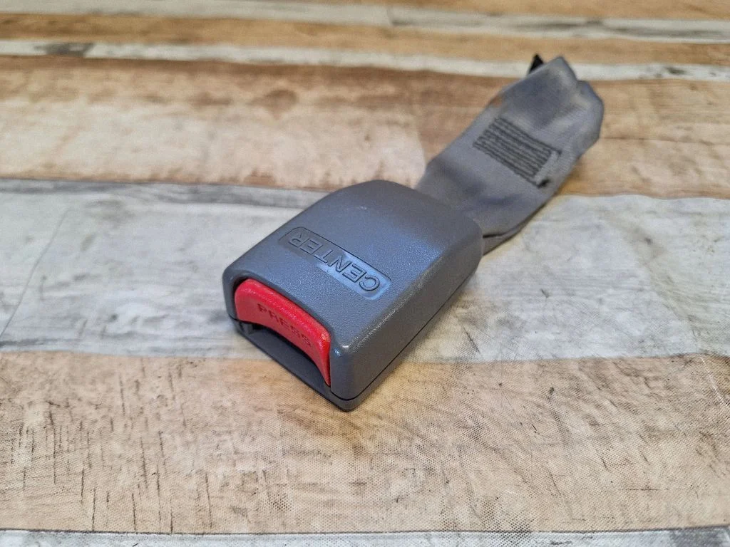 Tagumise turvavöö pannal 720720