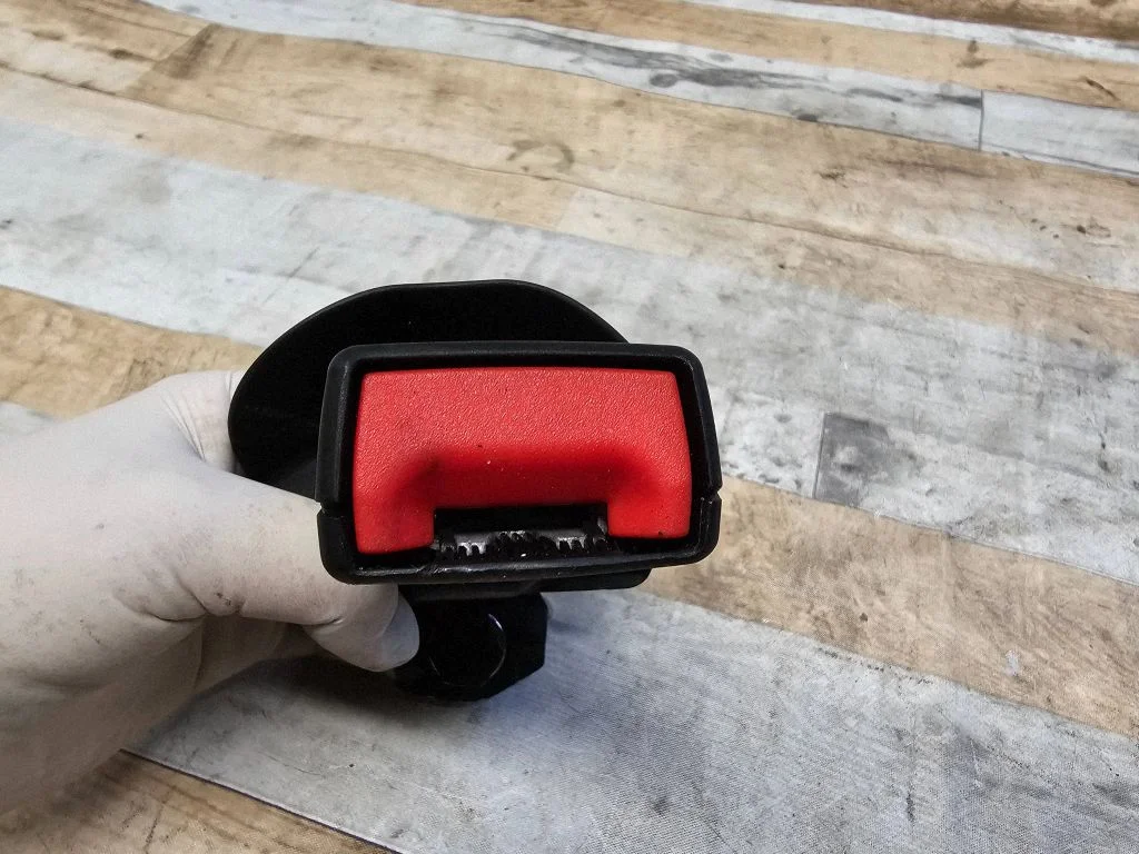 Rear seatbelt buckle 8T0857739B