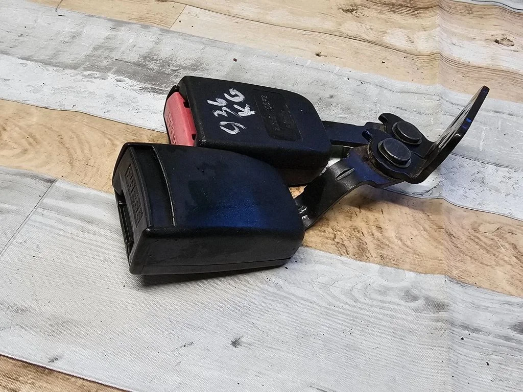Tagumise turvavöö pannal 20851103F