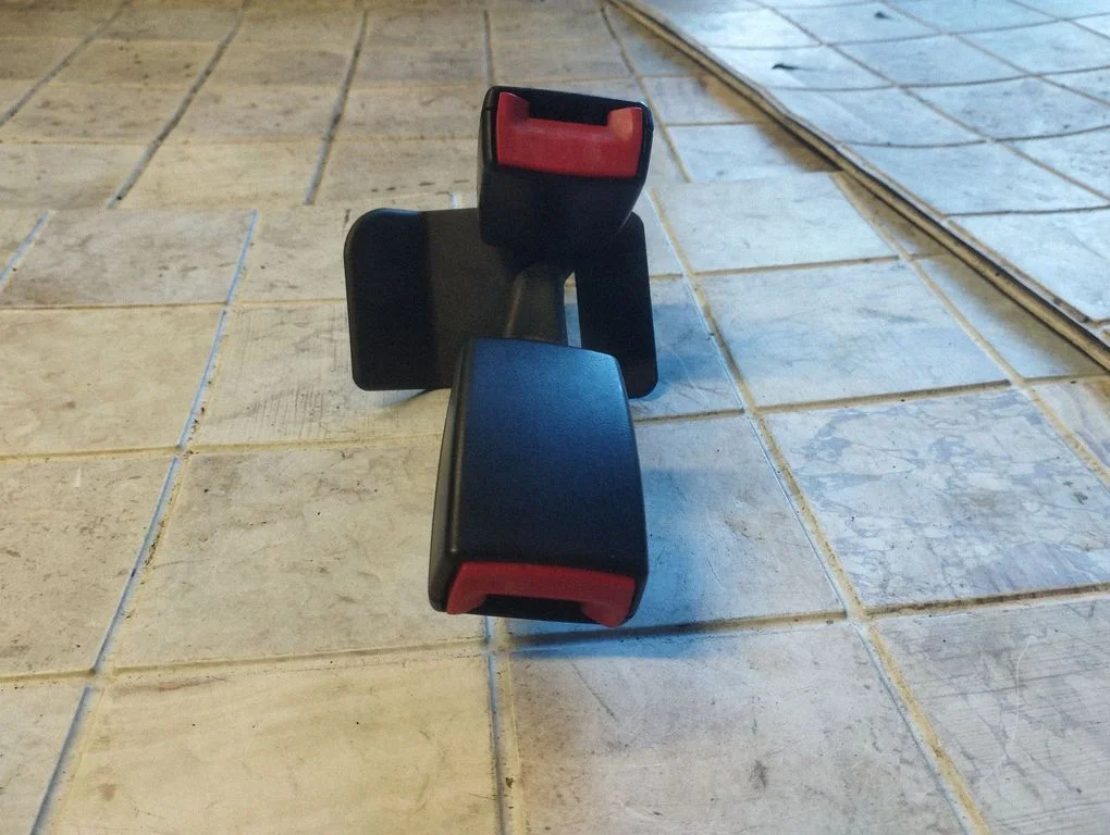 Tagumise turvavöö pannal 8D0857739D